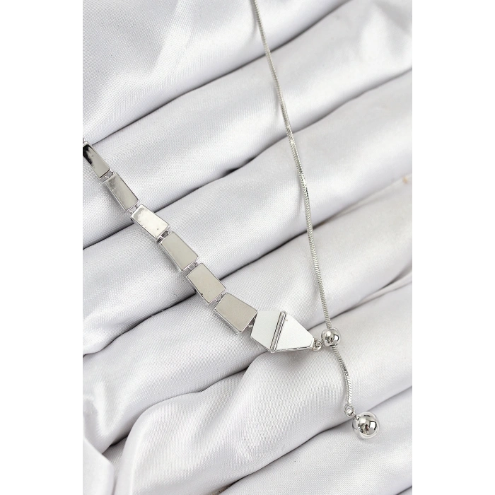 Pirinç Yılan Model Gümüş Renk Asansörlü Kadın Kolye