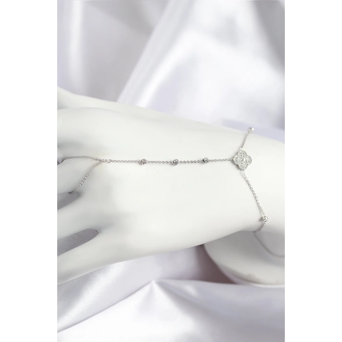 Pirinç Zirkon Taşlı Yonca Model Gümüş Renk Şahmeran