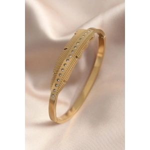 Gold Renk Yaprak Model Zirkon Taş Detay Kelepçe Kadın Bileklik - TJ-BB4681