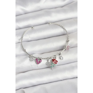 Gül Charmlı Gümüş Renk Pirinç Kadın Bileklik