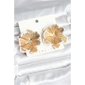 Pirinç Gold Renk Beyaz Mine Detaylı Lotus Kadın Küpe - TJ-BKP11367