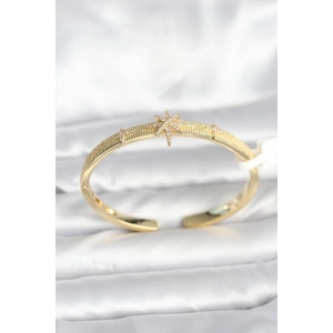 Pirinç Gold Renk Kutup Yıldızı Model Kadın Kelepçe Bileklik - TJ-BB8093
