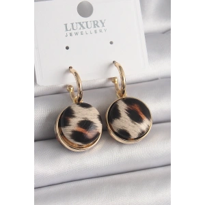 Pirinç Gold Renk Leopar Desenli Daire Model Kadın Küpe
