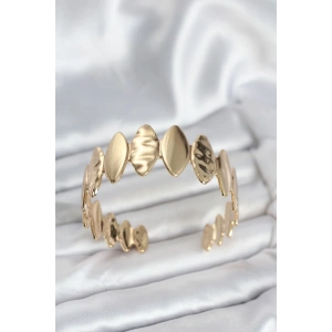 Pirinç Gold Renk Parçalı Model Kadın Bileklik