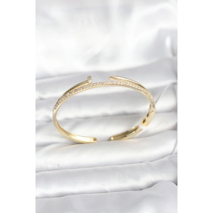 Pirinç Gold Renk Zirkon Taşlı Çivi Model Kadın Kelepçe Bileklik - TJ-BB8090