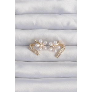 Pirinç Gold Renk Zirkon Taşlı Kıvrımlı İnci Çiçek Küpe - TJ-BKP9277