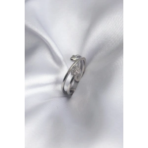 Pirinç Gümüş Renk Zirkon Taş Detay Kalp Model Kadın Yüzük