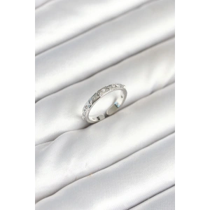 Pirinç Gümüş Renk Zirkon Taşlı Kadın Yüzük - TJ-BYK3902