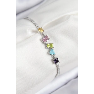 Pirinç Renkli Zirkon Taşlı Geometrik Model Gümüş Renk Kadın Bileklik - TJ-BB7688