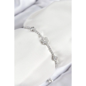 Pirinç Zirkon Taşlı Kar Tanesi Model Gümüş Renk Asansörlü Kadın Bileklik - TJ-BB7722