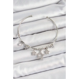 Pirinç Zirkon Taşlı Yıldız Model Gümüş Renk Charm Bileklik - TJ-BB7347