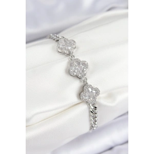 Pirinç Zirkon Taşlı Yonca Model Gümüş Renk Kadın Bileklik - TJ-BB7546
