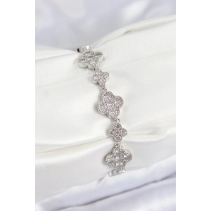 Pirinç Zirkon Taşlı Yonca Model Gümüş Renk VIP Seri Kadın Bileklik - TJ-BB7521