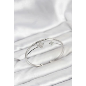 Yonca Model Pirinç Gümüş Renk Kadın Bileklik - TJ-BB8260