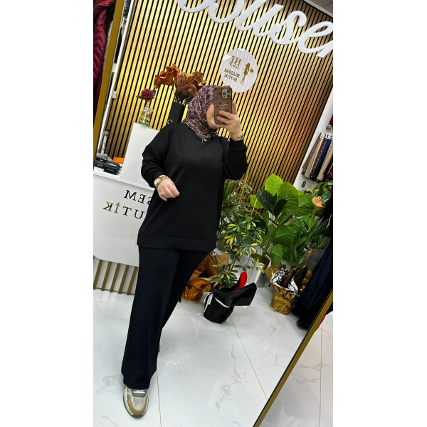 Oysho Biele Takım Siyah