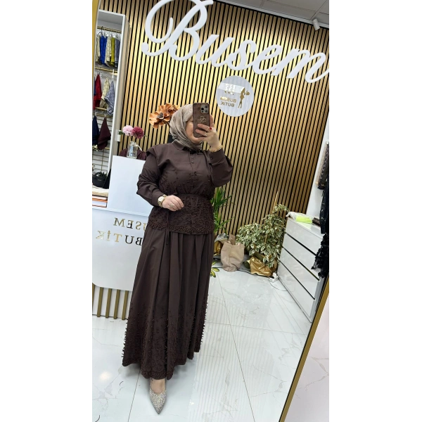 Çiçek Etekli Takım Kahverengi