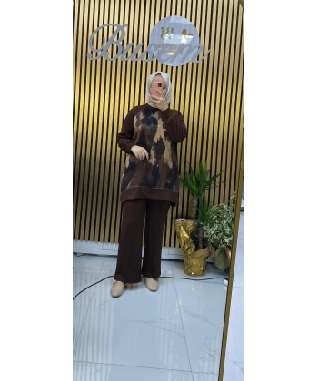 Desenli Kupra Takım Kahverengi