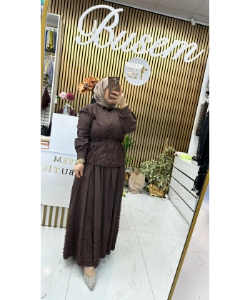 Çiçek Etekli Takım Kahverengi