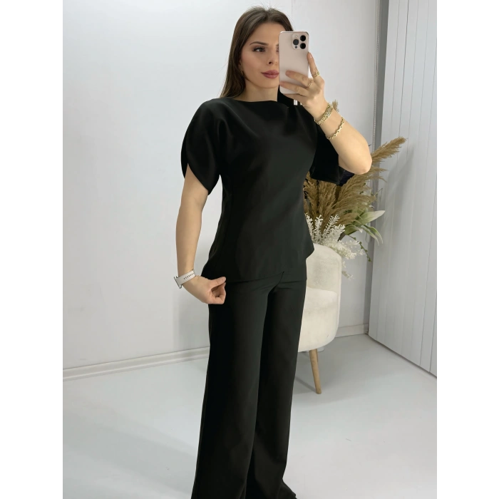 Omzu Yırtmaçlı Bele Oturan Asimetrik Kesim Takım