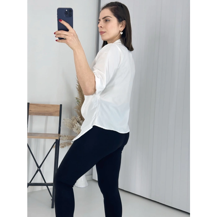 Beyaz Kravuze Yaka Bel Bağlamalı Gömlek