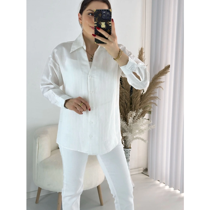 Beyaz Pul Detay Çizgili Gömlek