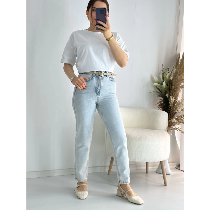 Buz Mavisi Mom Jean