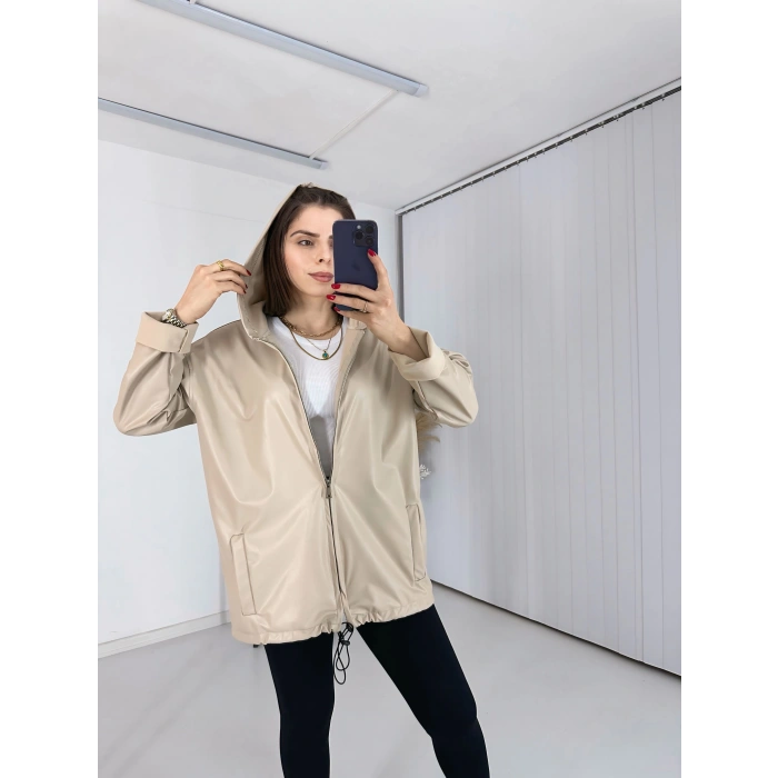 Kapşonlu Bej Deri Yağmurluk