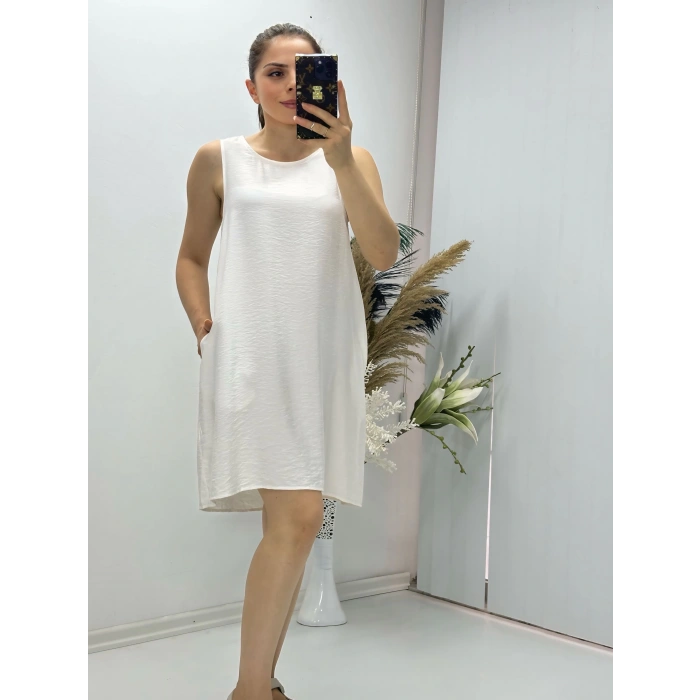 Keten Kumaş Kolsuz Elbise Beyaz