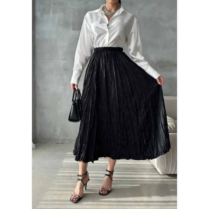 Kırışık Model Siyah Renk Etek