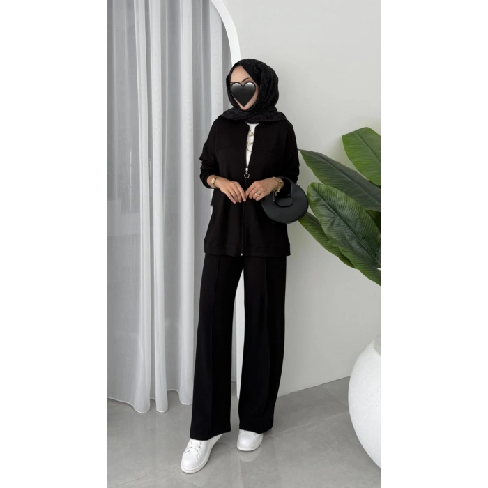 Oysho muadil fermuarlı takım siyah