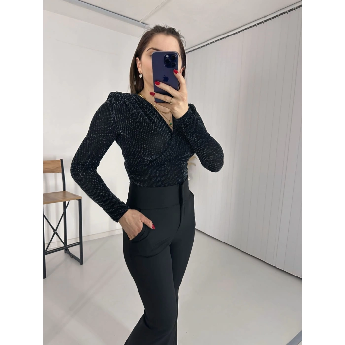 Simli Kravuze Yaka Bluz Siyah