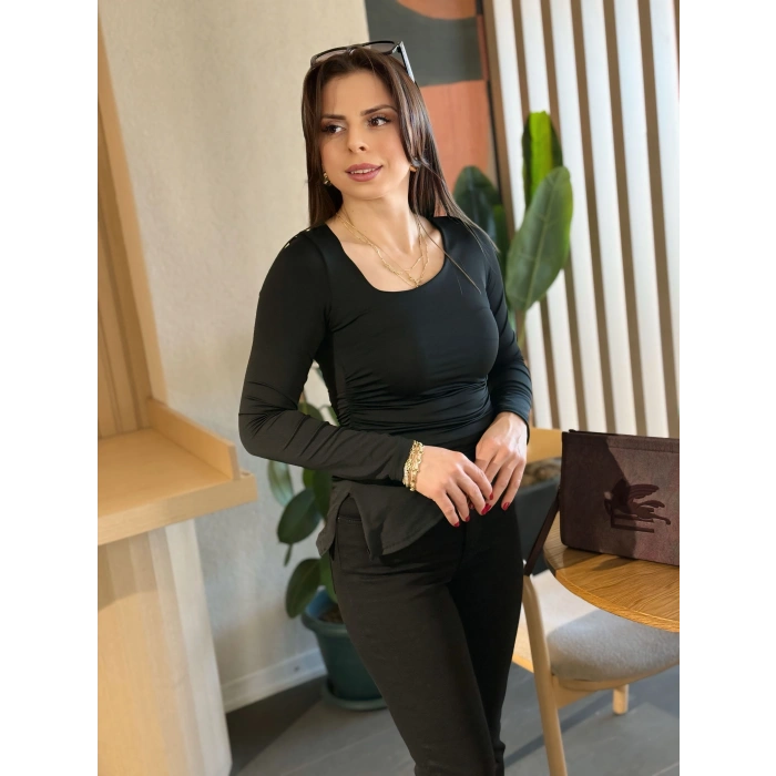 Siyah Asimetrik Yaka Drapeli Bluz