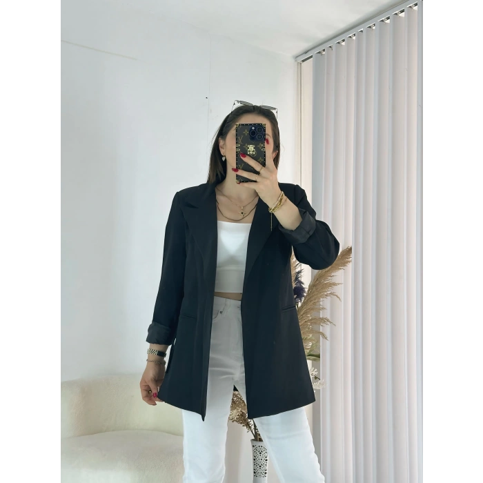 Siyah Bel Bağlamalı Ceket