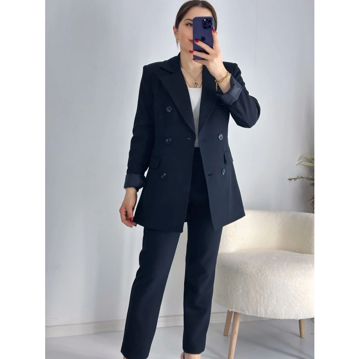 Siyah Düğmeli Ceket Takım