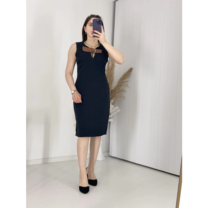 Siyah Göğüs Kemerli Klasik Elbise