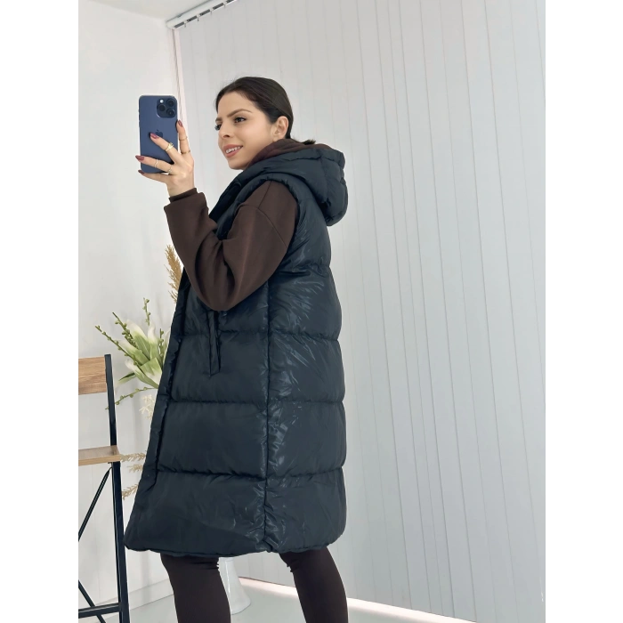 Siyah Kapişonlu Uzun Şişme Yelek