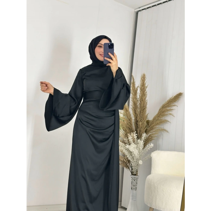 Siyah Uzun Saten Elbise