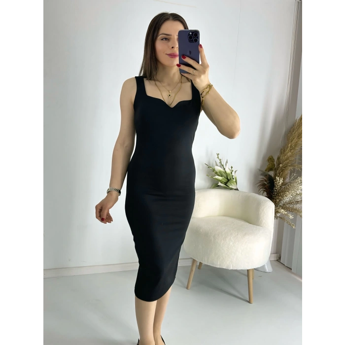 Siyah Yaka Detay Kalem Elbise