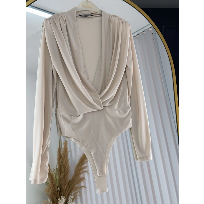 Vatkalı Kravuze V Yaka Çıtçıtlı Bady -Bej