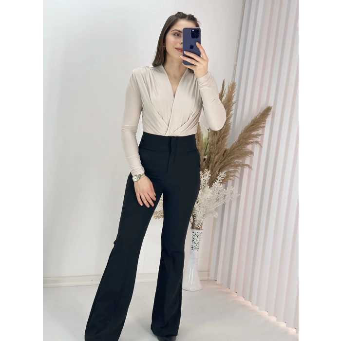 Vatkalı Kravuze V Yaka Çıtçıtlı Bady -Bej