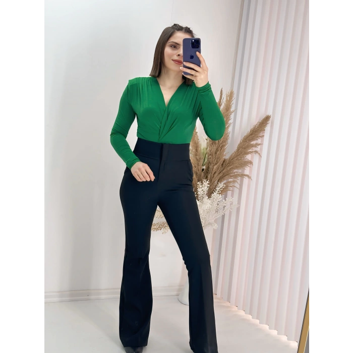 Vatkalı Kravuze Yaka Çıtçıtlı Bady