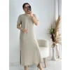 Bej Kısa Kollu Yanları Yırtmaçlı Penye Elbise