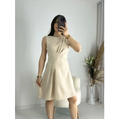 Bej Önü Büzgülü Elbise