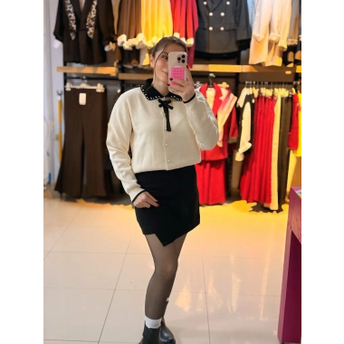 İnci taşlı Polo yaka kazak bej