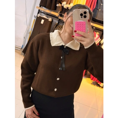 İnci taşlı Polo yaka kazak kahve