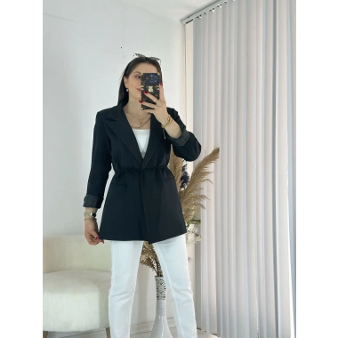 Siyah Bel Bağlamalı Ceket