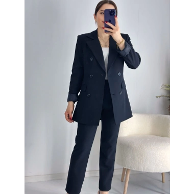 Siyah Düğmeli Ceket Takım