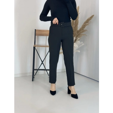 Siyah Kemerli Boru Paça Kumaş Pantolon