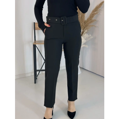 Siyah Kemerli Boru Paça Kumaş Pantolon