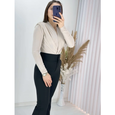 Vatkalı Kravuze V Yaka Çıtçıtlı Bady -Bej